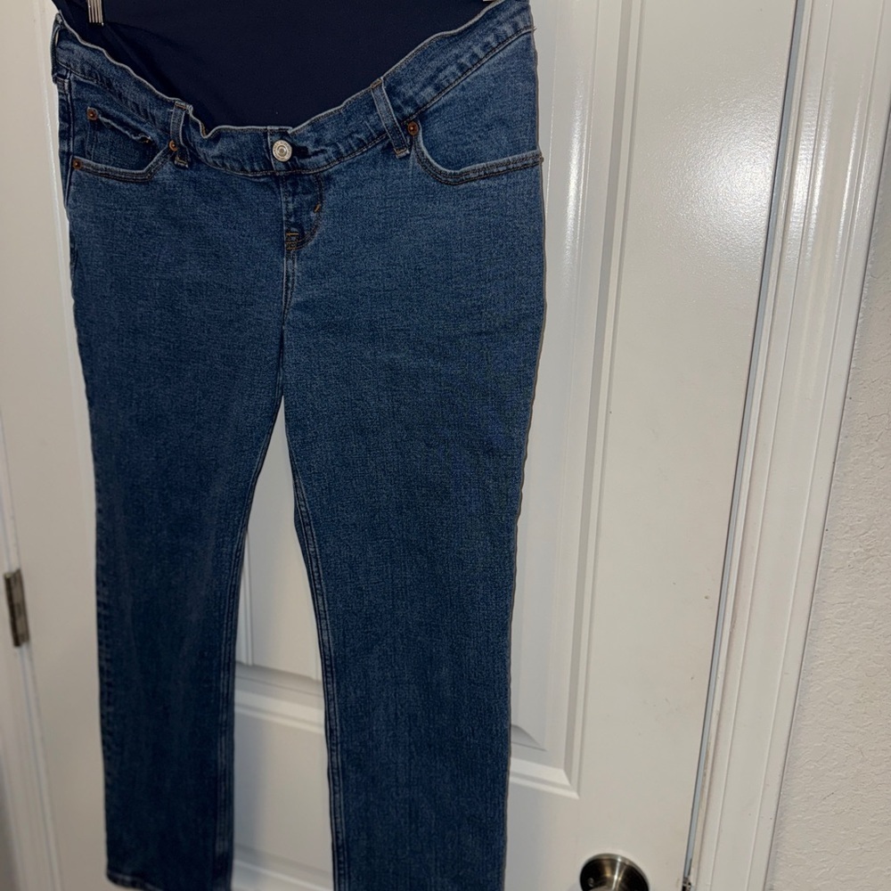 Abercrombie & Fitch Lightweight Comfort Stretch Maternity Ankle Straight Jean - Picture 6 of 16